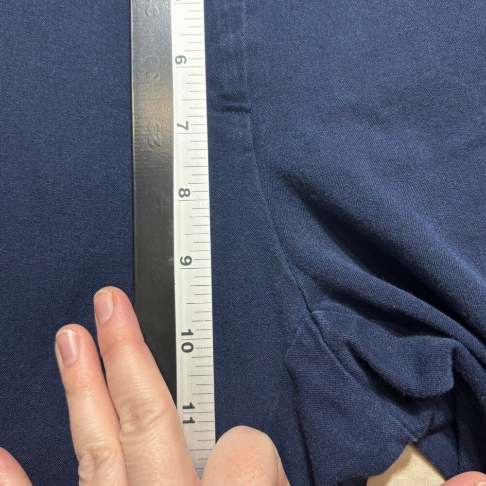 Chicos Navy Blue Pull On Slim Short Pants Stretch Career Trousers Size 0.5 US 6 - Picture 6 of 11
